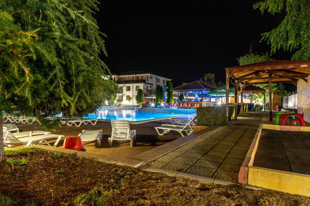 Harmony Hills Kolevi Apartments Rogachevo Esterno foto