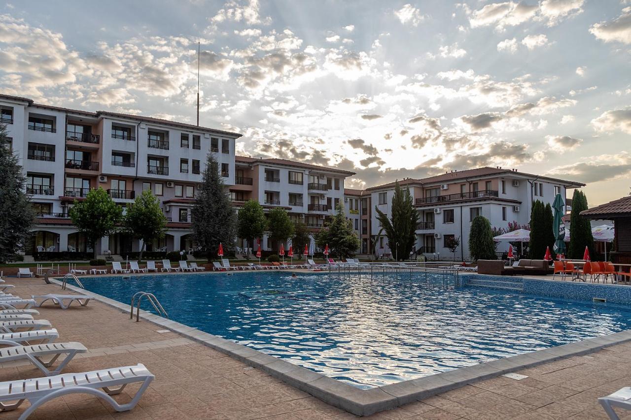 Harmony Hills Kolevi Apartments Rogachevo Esterno foto